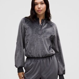 LULULEMON SCUBA CROPPED HENLEY PULLOVER IN VELOUR! NWT M/L